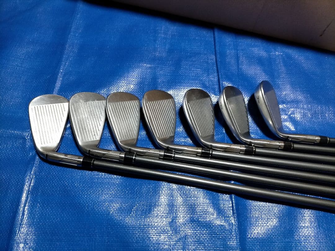 TaylorMade SIM2 MAX (R) 7本 TENSEI BLUE