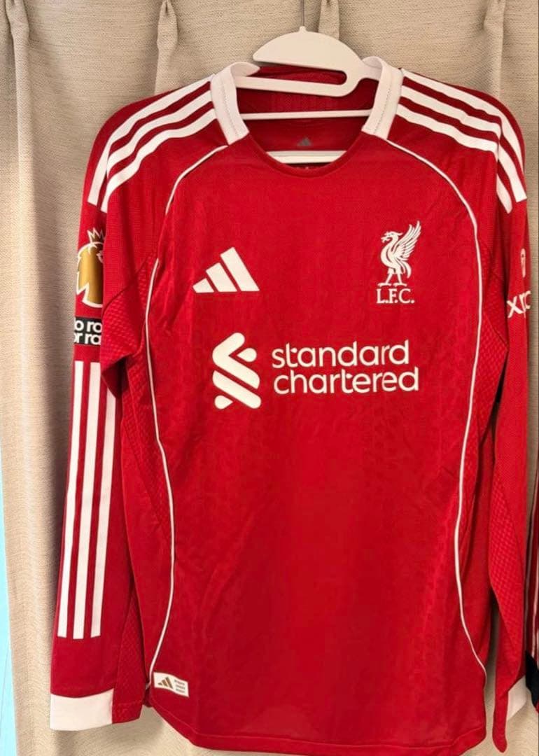 Adidas Liverpool FC オーセンティック長袖ユニフォーム