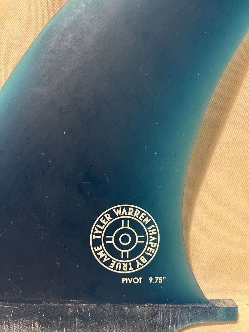 TYLER WARREN PIVOT 9.75\" サーフボードフィン