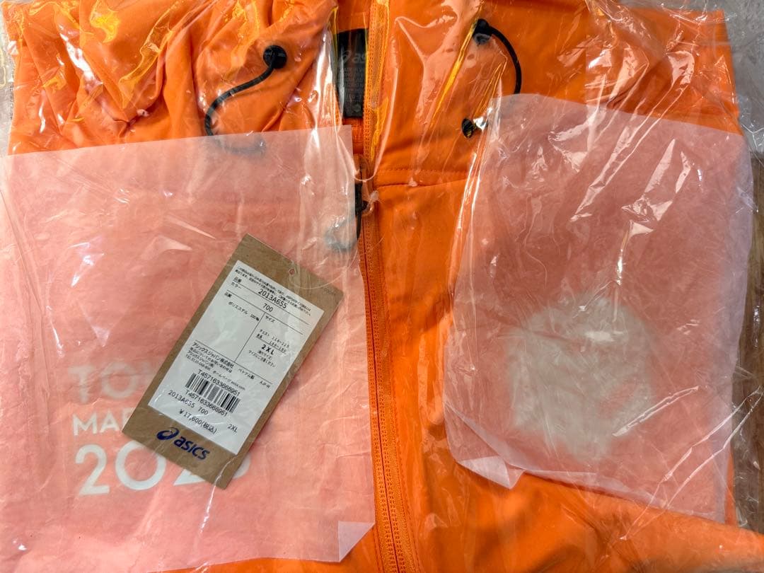 ASICS 東京マラソン2026 ウィンドブレーカー オレンジ 2XL
