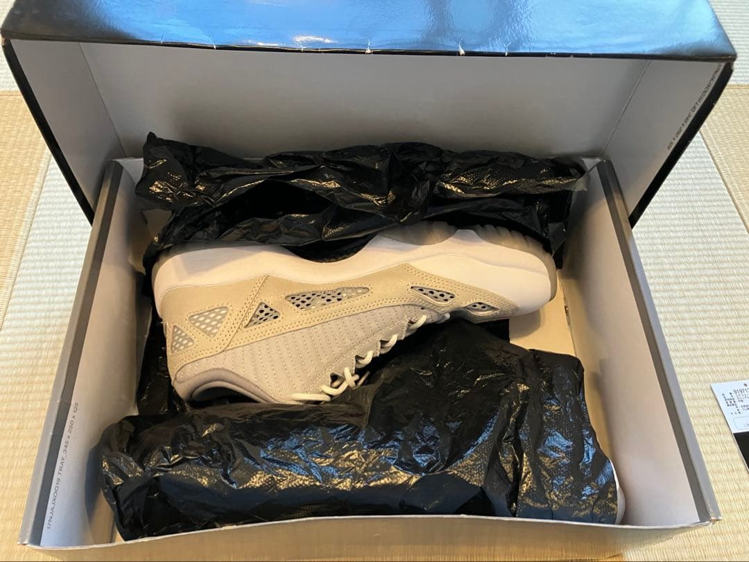 【箱付未使用】AIR JORDAN 11 RETRO LOW IE