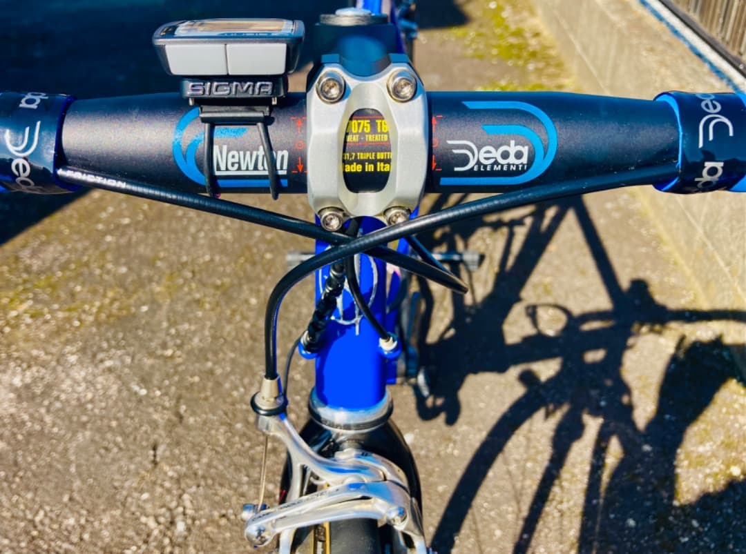 FONDRIEST DON RACER lampreカラー　ロードバイク