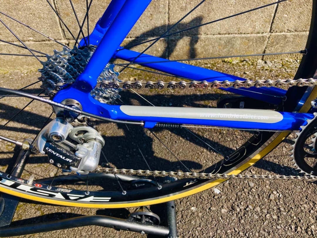 FONDRIEST DON RACER lampreカラー　ロードバイク