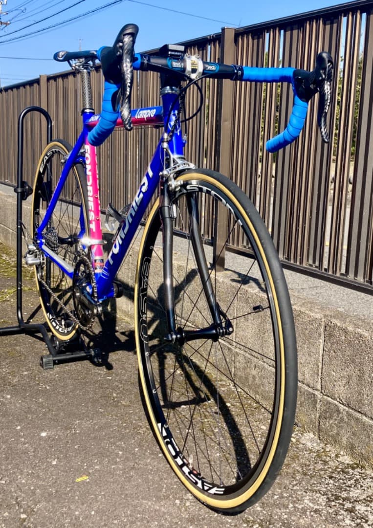 FONDRIEST DON RACER lampreカラー　ロードバイク