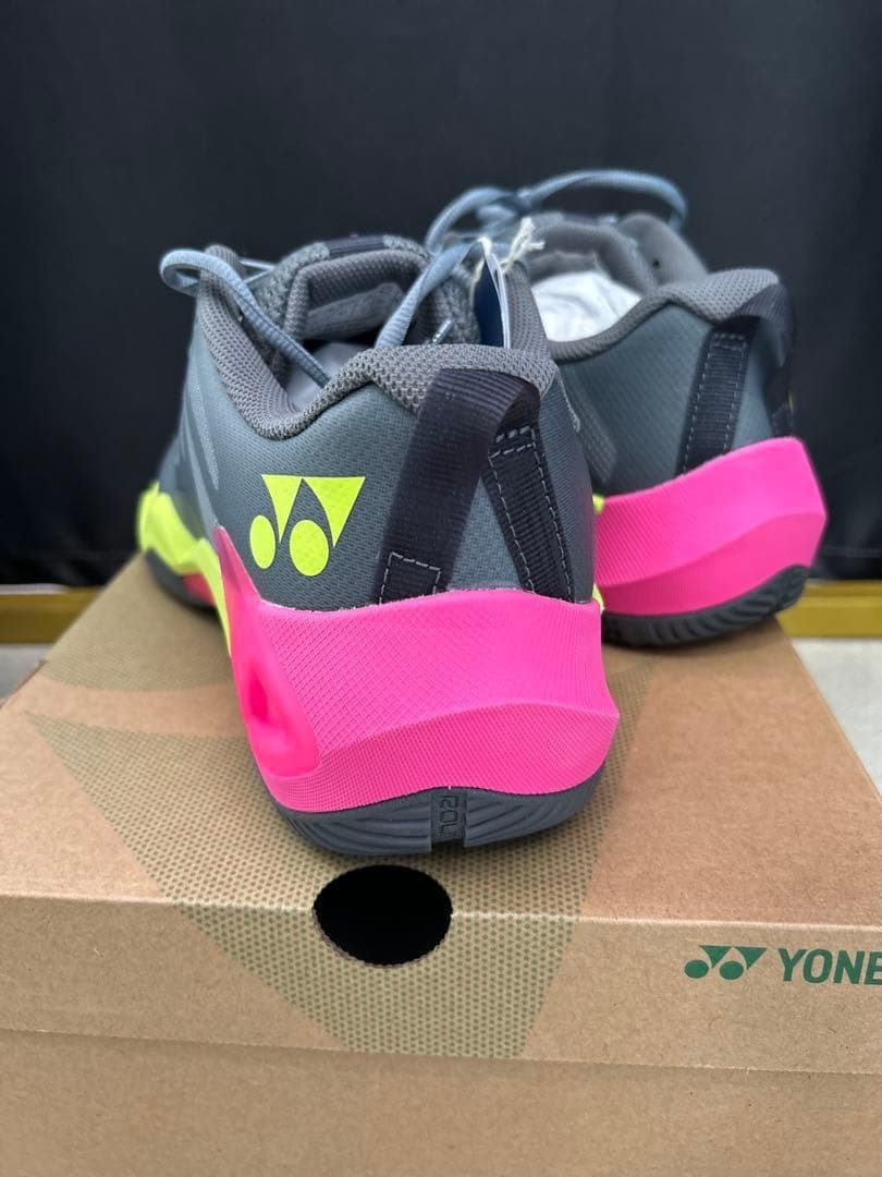 27.0㎝　サブアクシアワイド　新品未使用　YONEX　バドミントン　シューズ