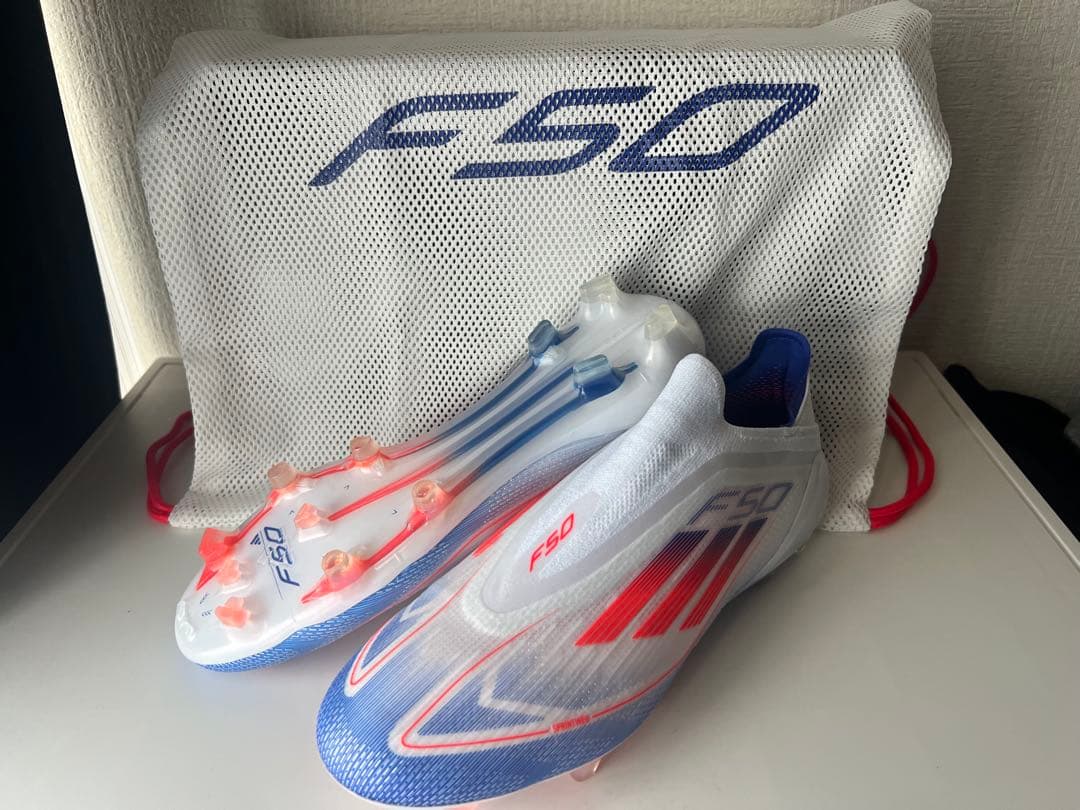 アディダス サッカースパイク F50 エリート LL レースレス FG 25.5