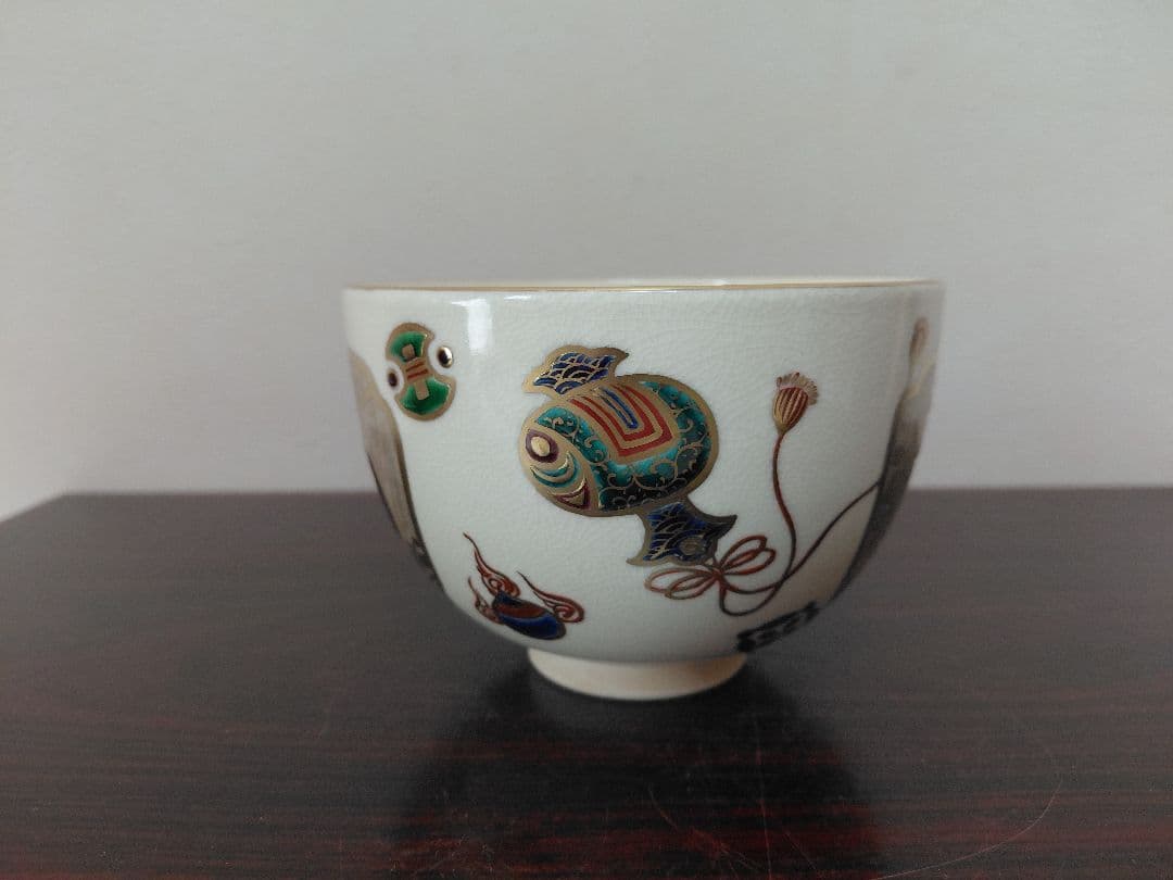 清閑寺 杉田祥平 色絵宝づくし枠取来ノ画茶碗 共箱 茶道具
