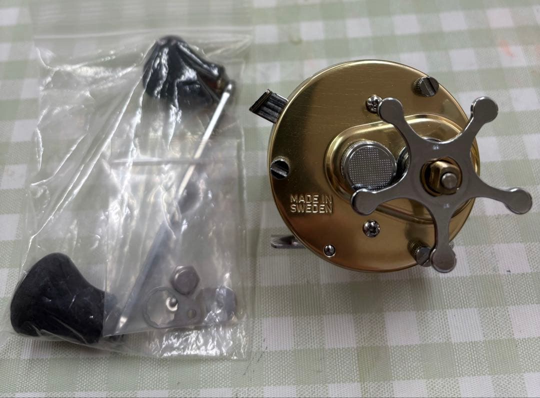 アブガルシア アンバサダー 5500CS ロケット シャンパン Abu