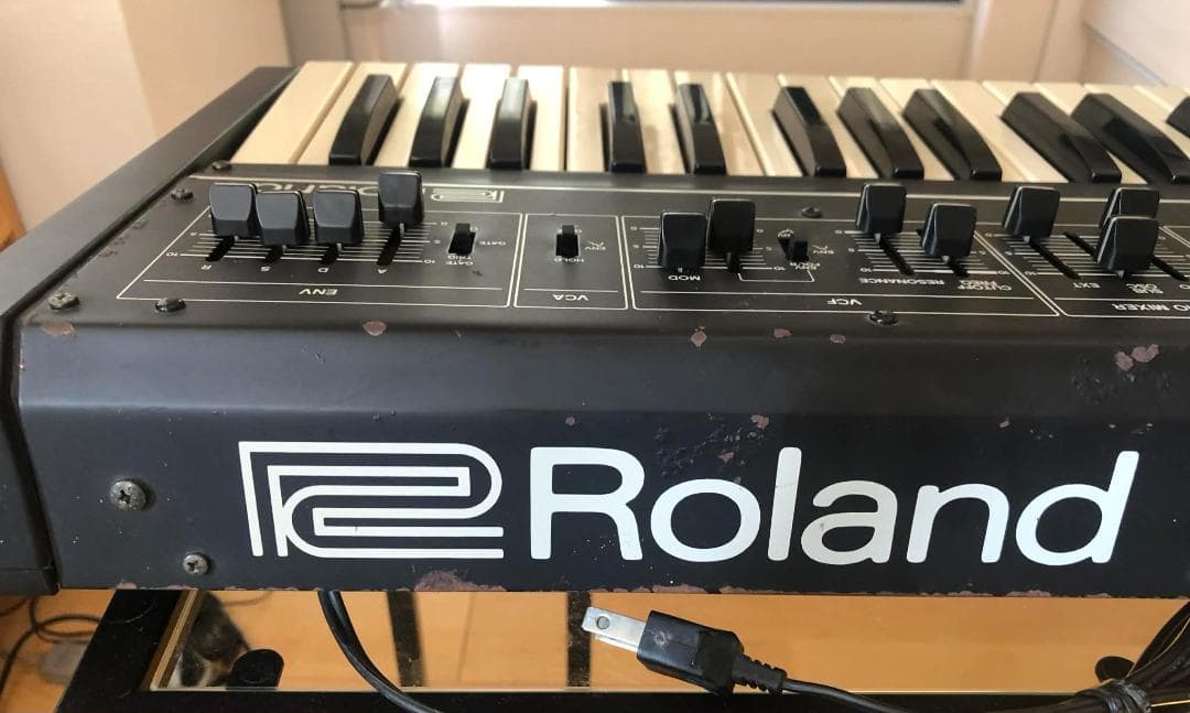 Roland SH-09 アナログシンセサイザー