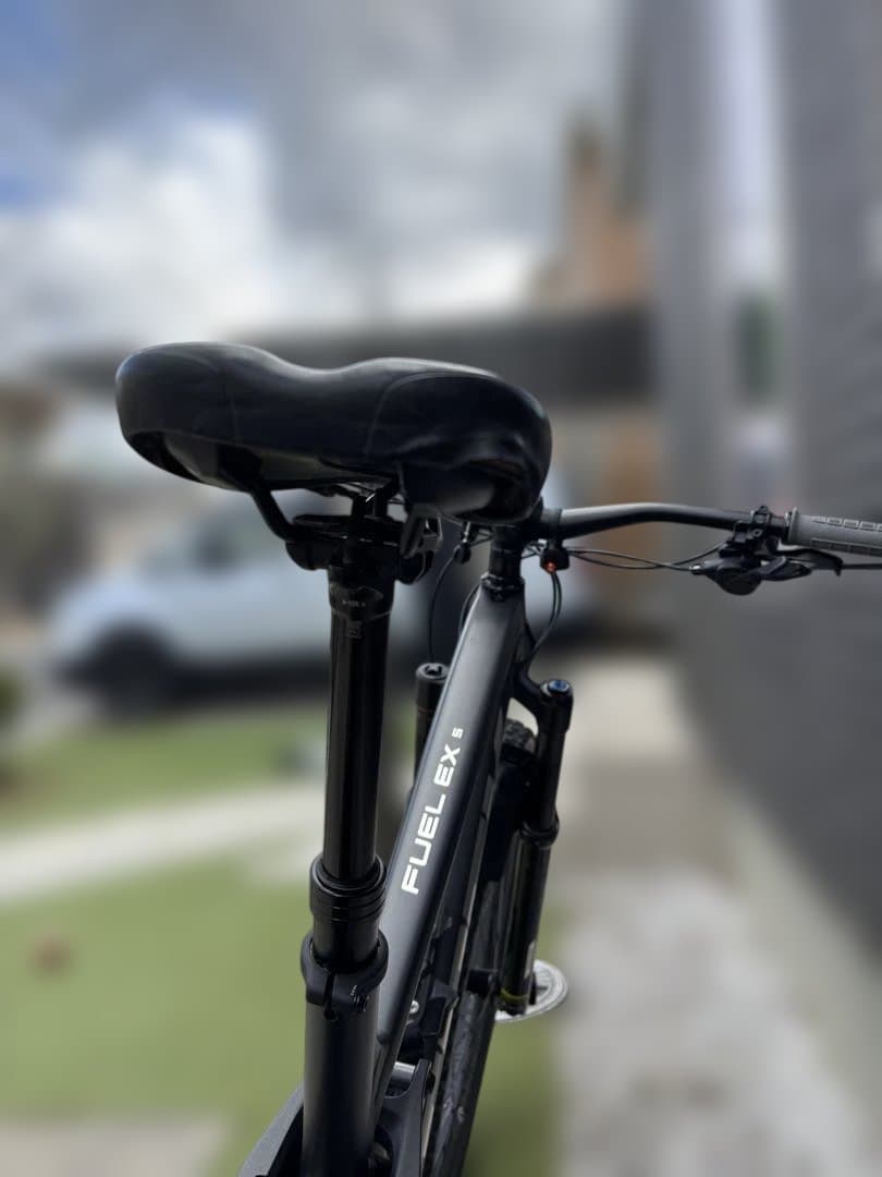 【カスタム総額100万】TREK FUEL EX5 Lサイズ 29er フルサス