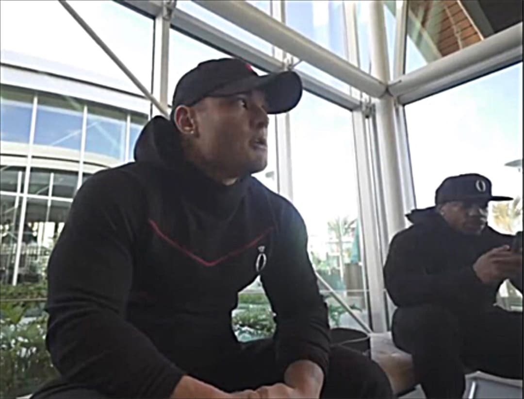 HERA x HERO ARROW HOODIE フーディBLACK x RED