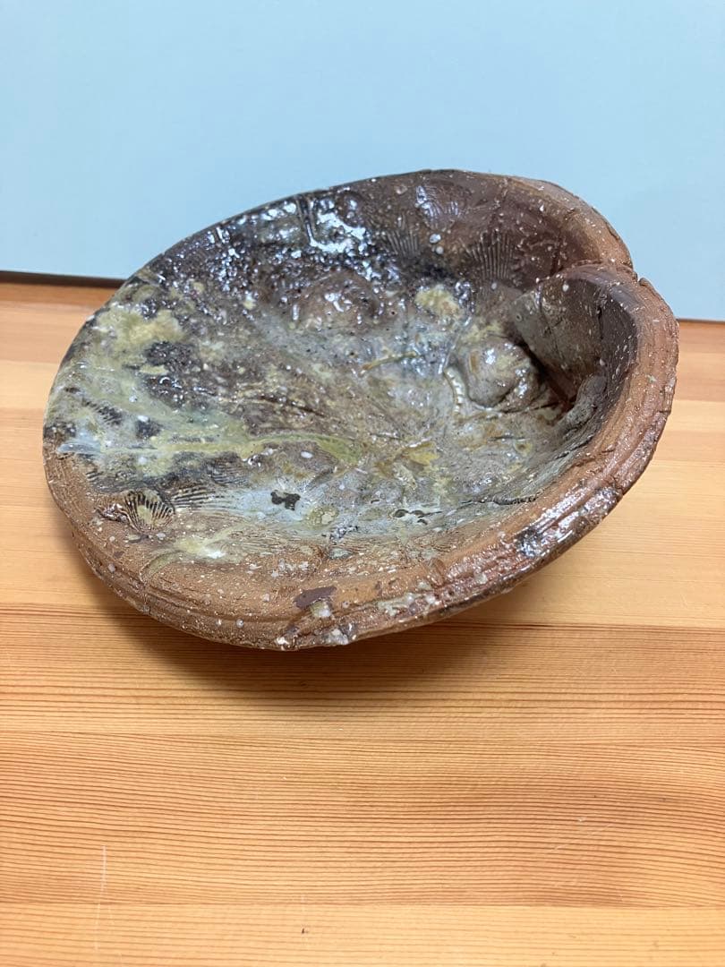 琉球　沖縄　当真裕爾作　貝型の皿　ヤチムン　やちむん　珍品　希少 ニュウ有