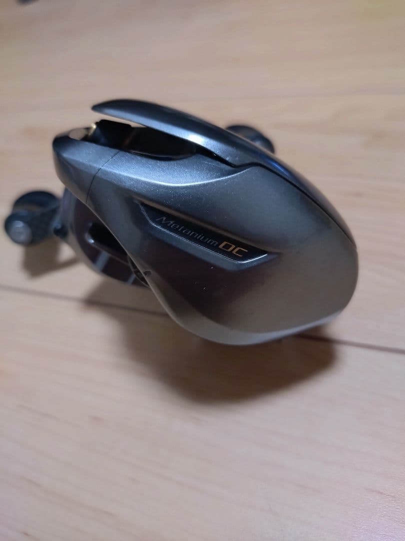 シマノ 15メタニウムDC右ハンドル ノーマルギア ZPIハンドル付き