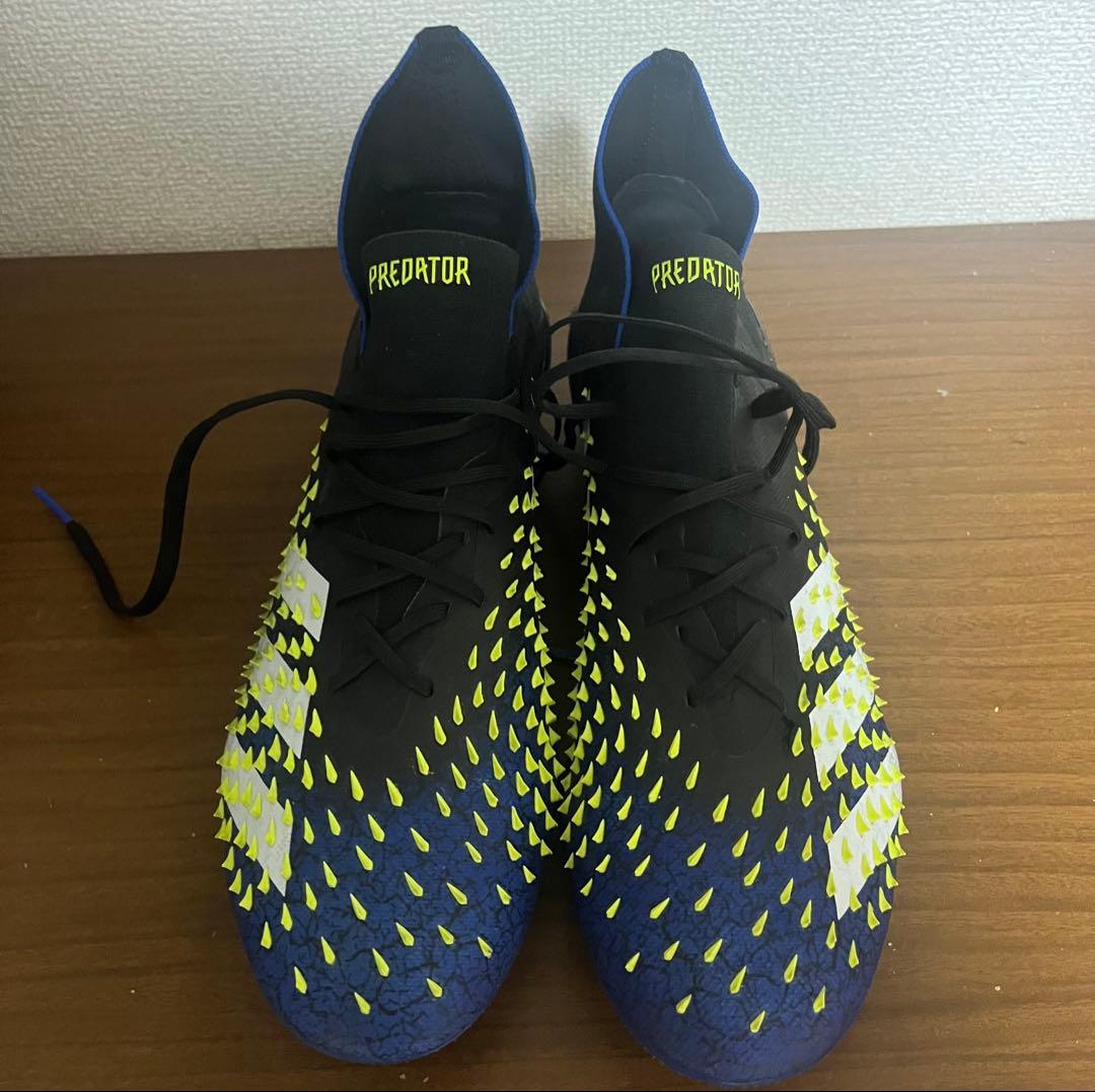 アディダス　プレデター　adidas PREDATOR サッカー　スパイク