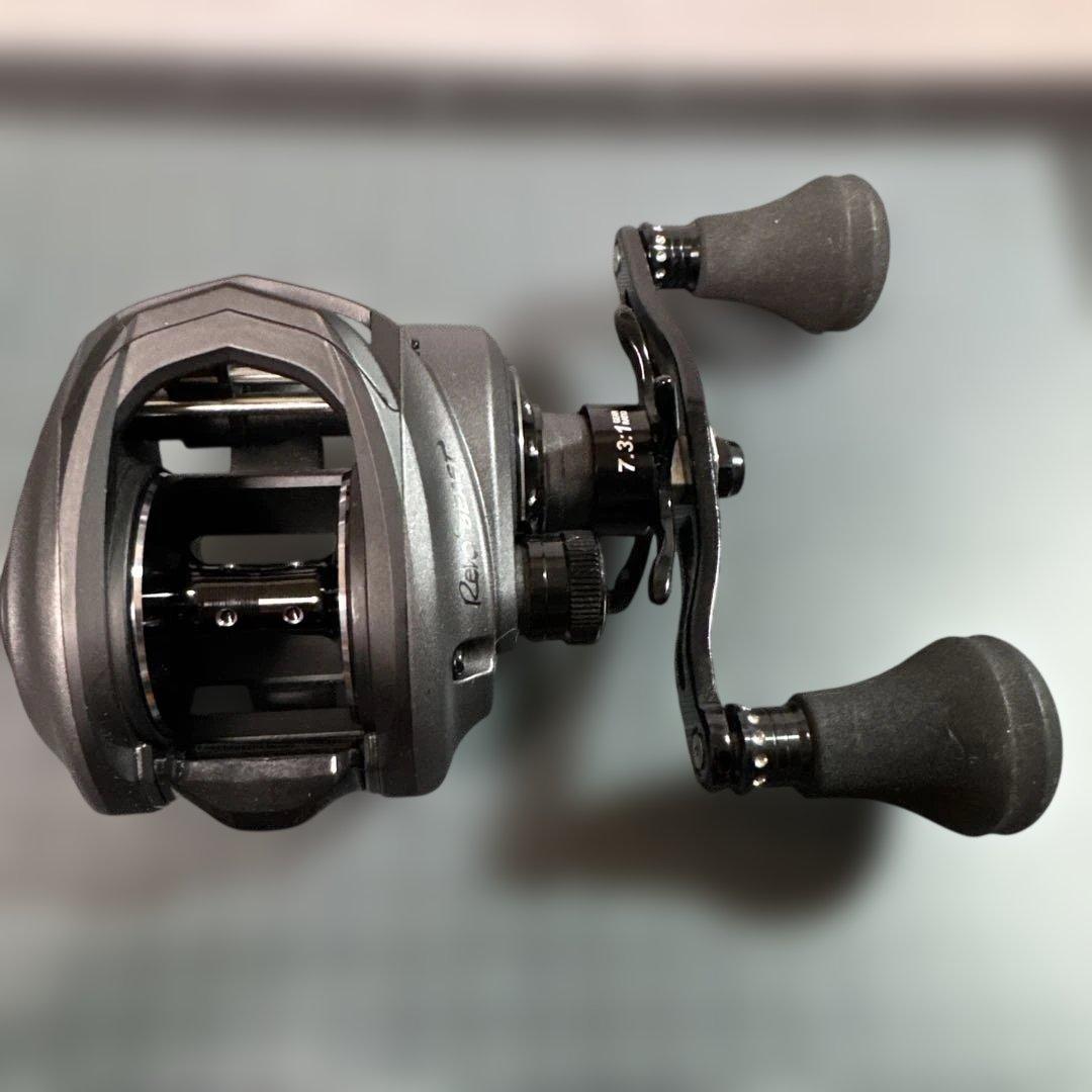 アブガルシア レボビースト40-HS 右巻 美品