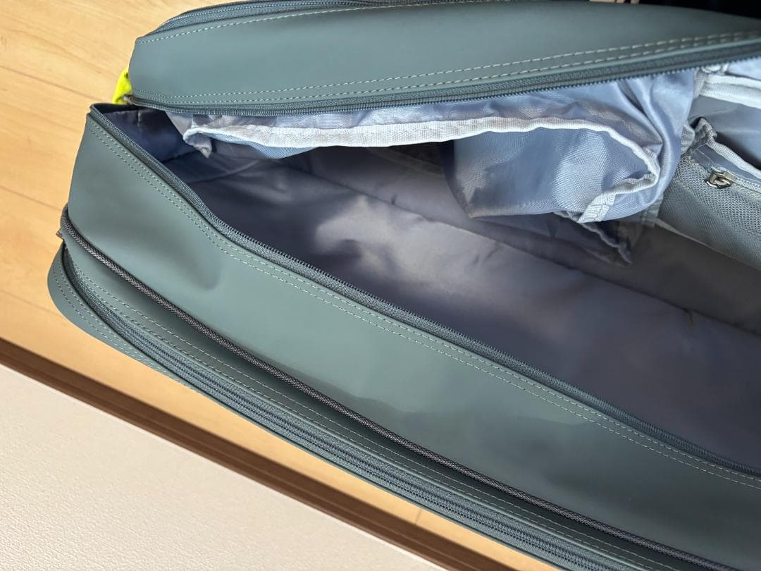 未使用 ヨネックス ラケットバッグ トーナメントバッグ BAG2541V