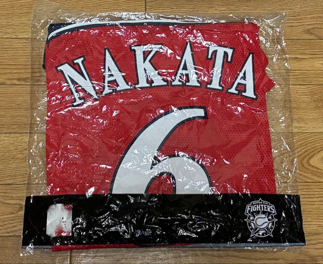 北海道日本ハムファイターズ　ユニフォーム　中田翔　背番号6 ミズノ　赤　刺繍