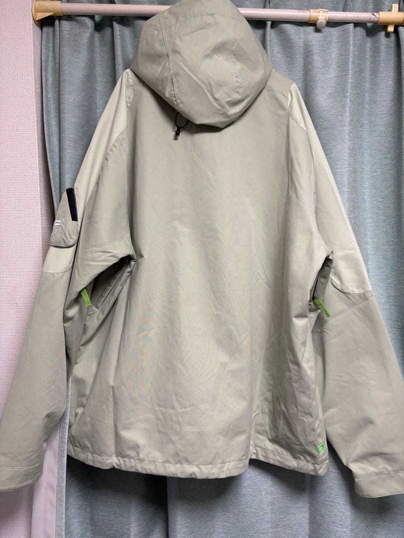 686×HUF コラボ スノーボードウェア上下 未使用