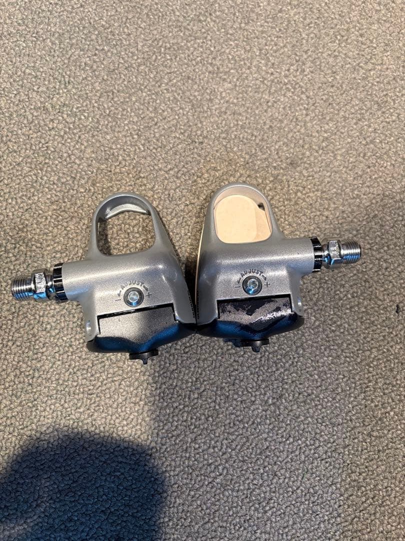 SHIMANO ペダル　PD-6402 クリートなし