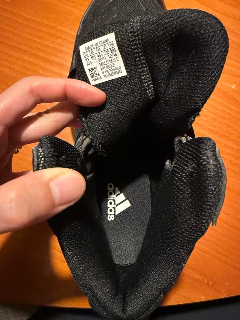 adidas バスケットボールシューズ ブラック