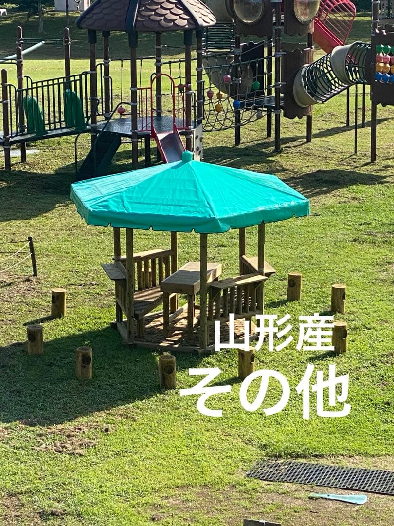 【セール中！直接引取り可！】皮無しで半割の杉薪　木製パレットで作った箱入り！