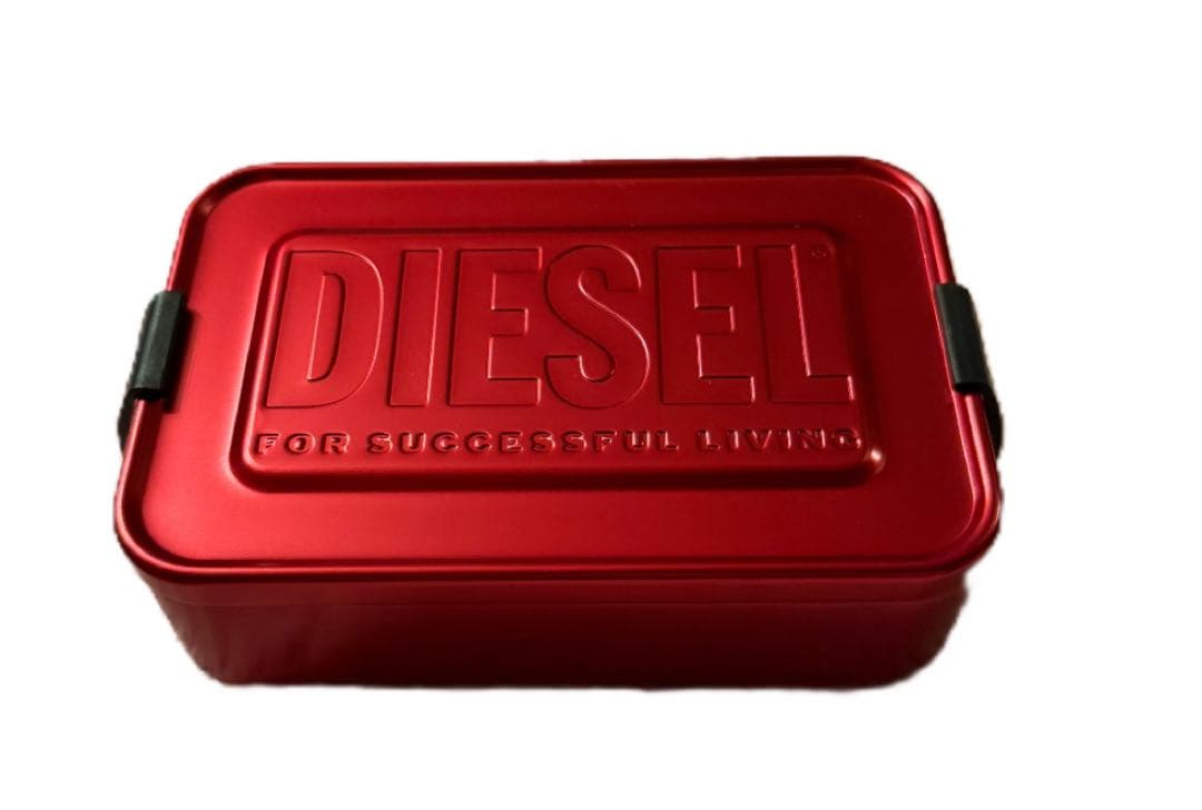 DIESEL ロゴ入り赤い弁当箱 非売品