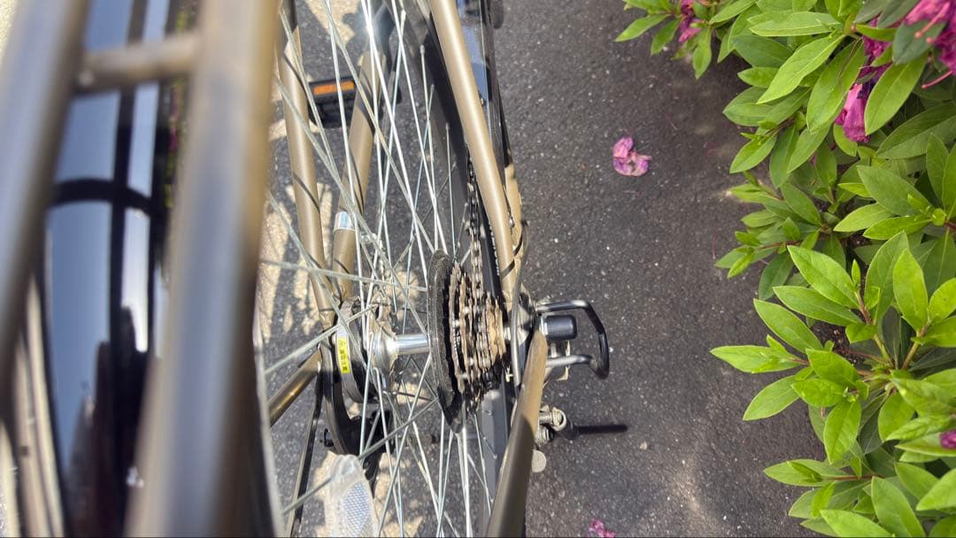 【引き取り限定】TURBULIGHT シティサイクル カーキ　前カゴ・ライト付き