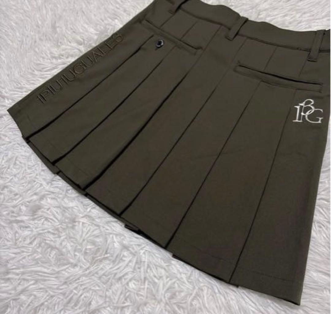 1PIU1UGUALE3 GOLF ウノピゥウ ミニスカートカーキ系 刺繍　M