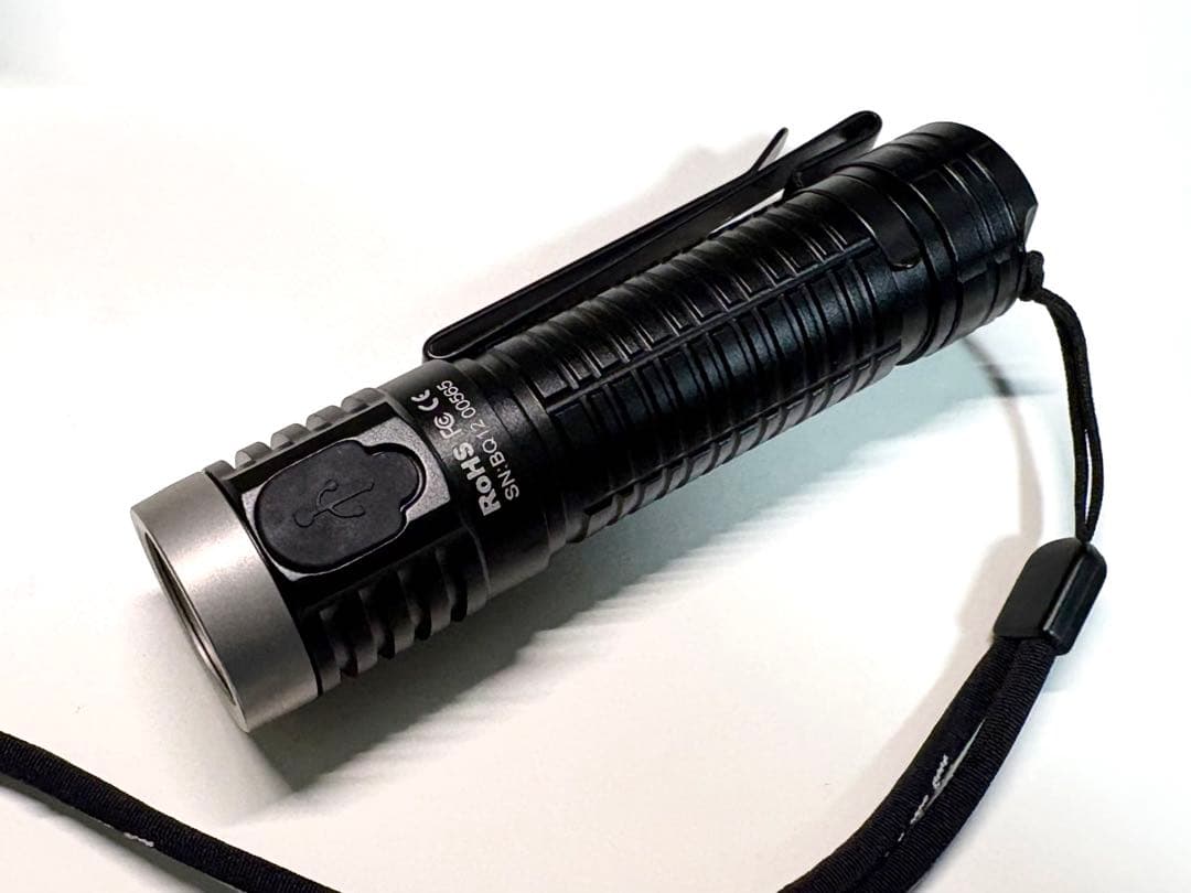 ThruNite T2 LED懐中電灯