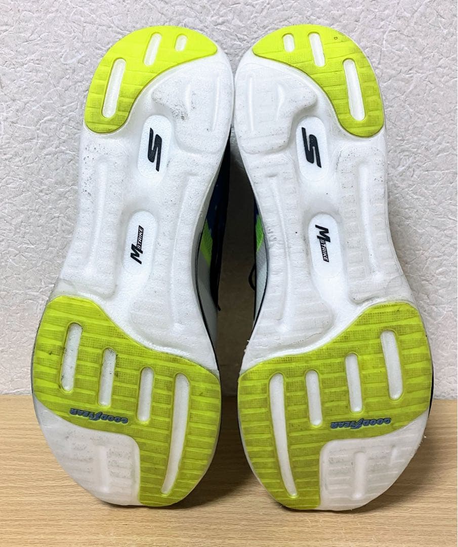 ★スケッチャーズ GO RUN SPEED ELITE HYPER カーボン