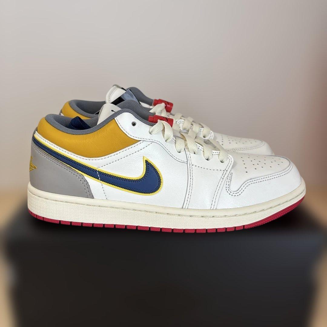 Air Jordan 1 Low ホワイト/イエロー/グレー/ブルー/レッド