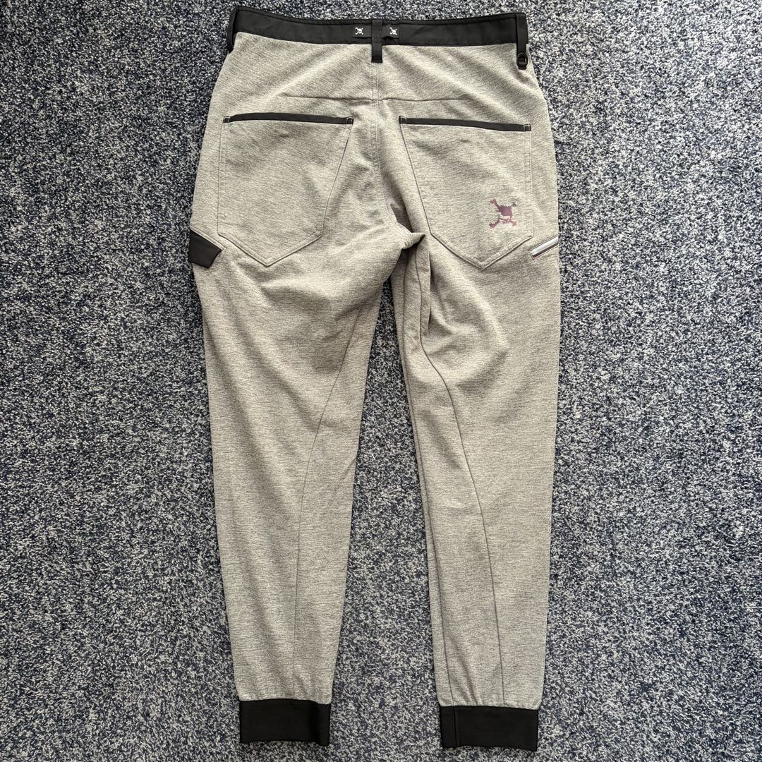 オークリー　ストレッチ　ジョガーパンツ　スカルロゴ　ゴルフウェア　グレー系　34