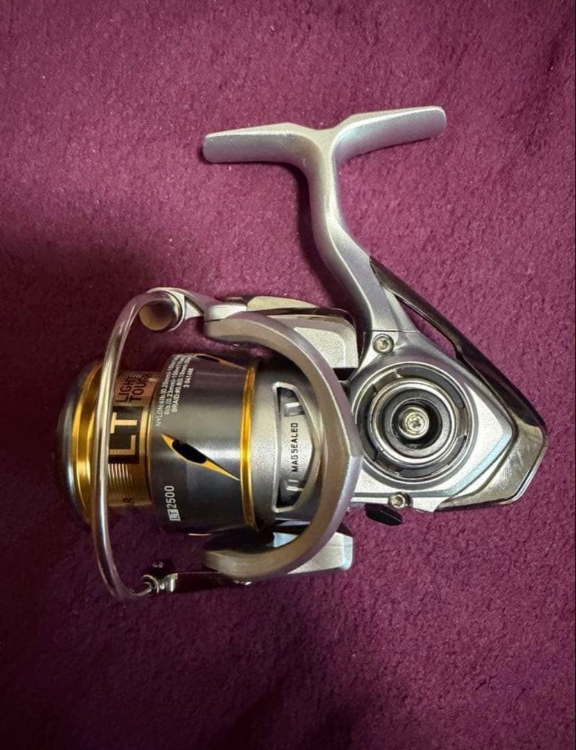 かわいいウサギ。ダイワ FREAMS スピニングリールセット