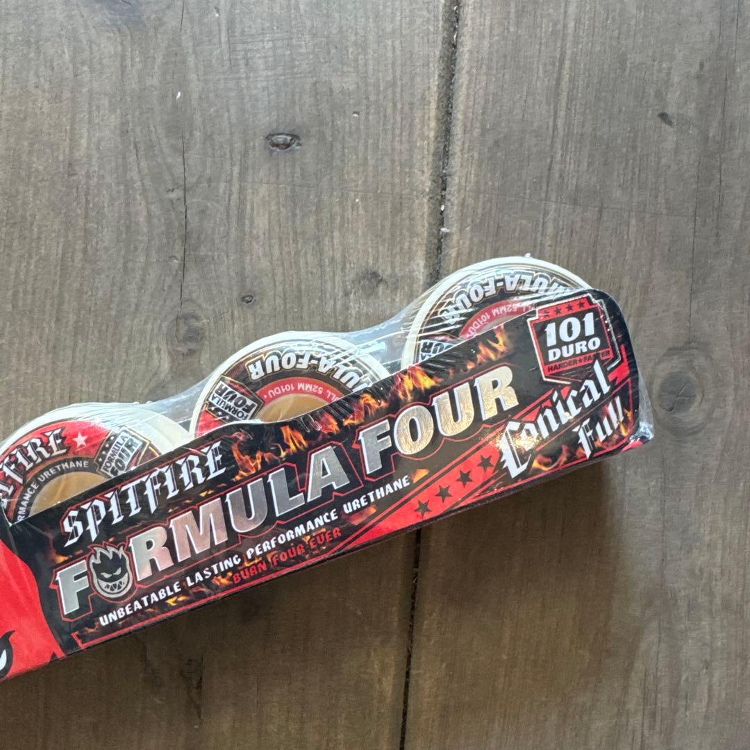 Spitfire フォーマル4 52mm101Duro ウィール 定価9,130