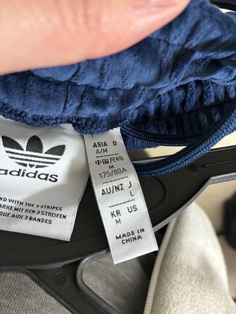 adidasorignal トラックパンツ　ベロア　ネイビー　サイズL