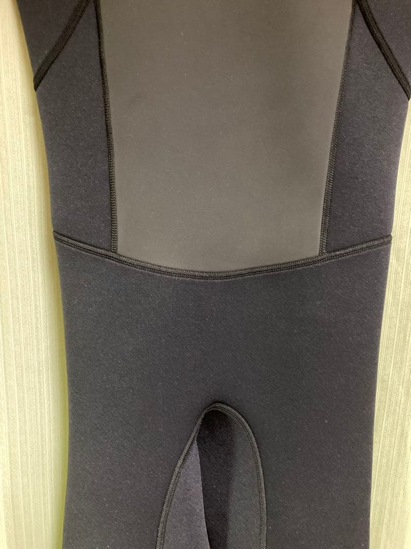 Helei Waho DURAflex ウェットスーツ 3mm Mサイズ
