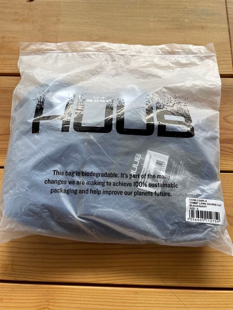 希少カラー新品新品未使用HUUB Commit LongCourseトライスーツ