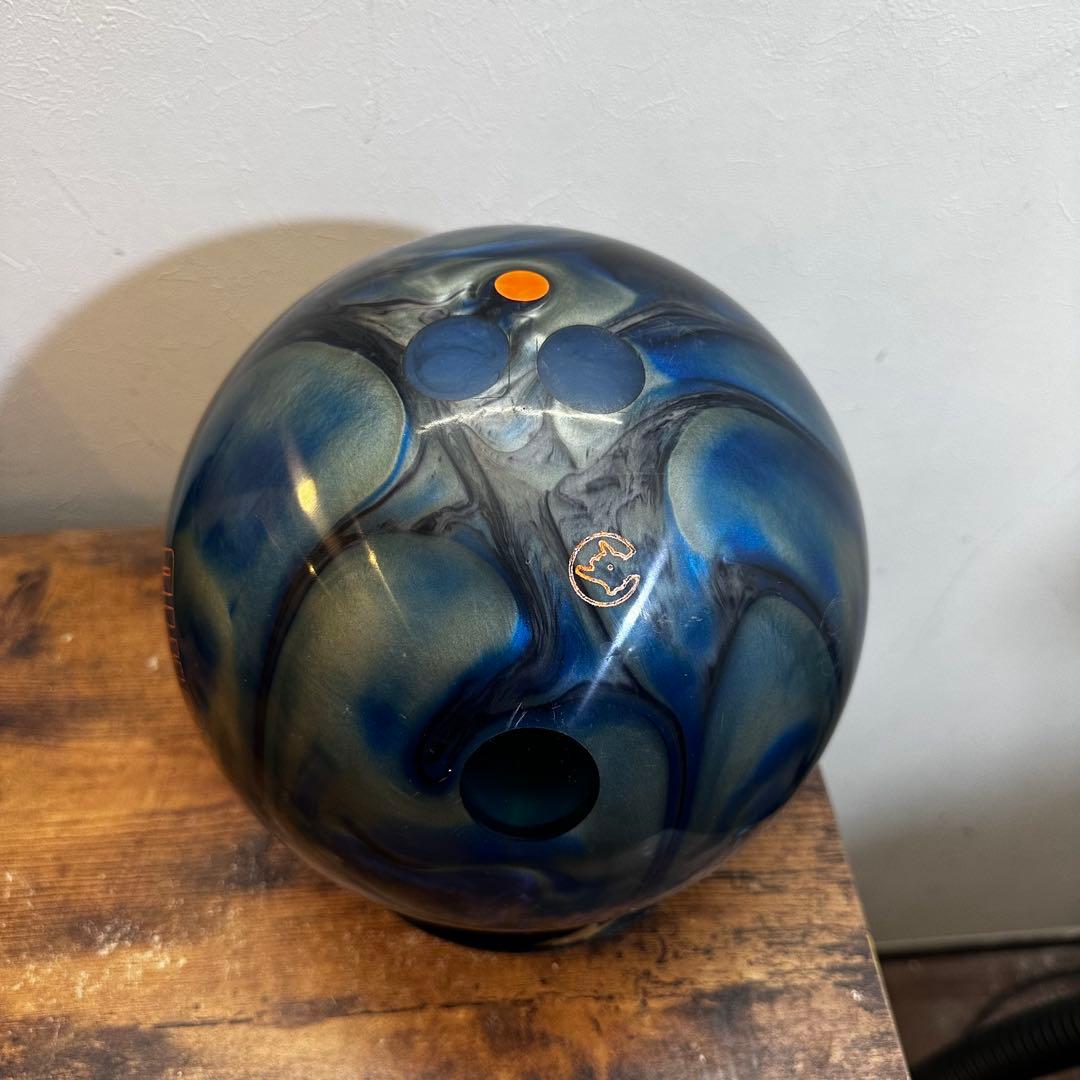 14ポンドCOLUMBIA 300 FREEZE HYBRID ボウリングボール