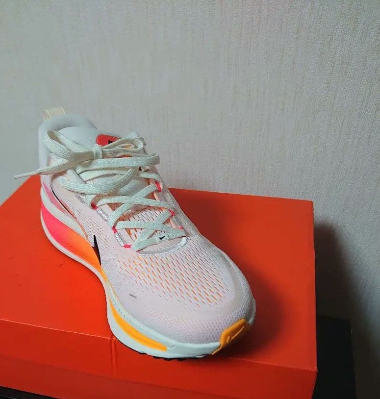 Nike ボメロ18 ウィメンズ 26.0cm オレンジ