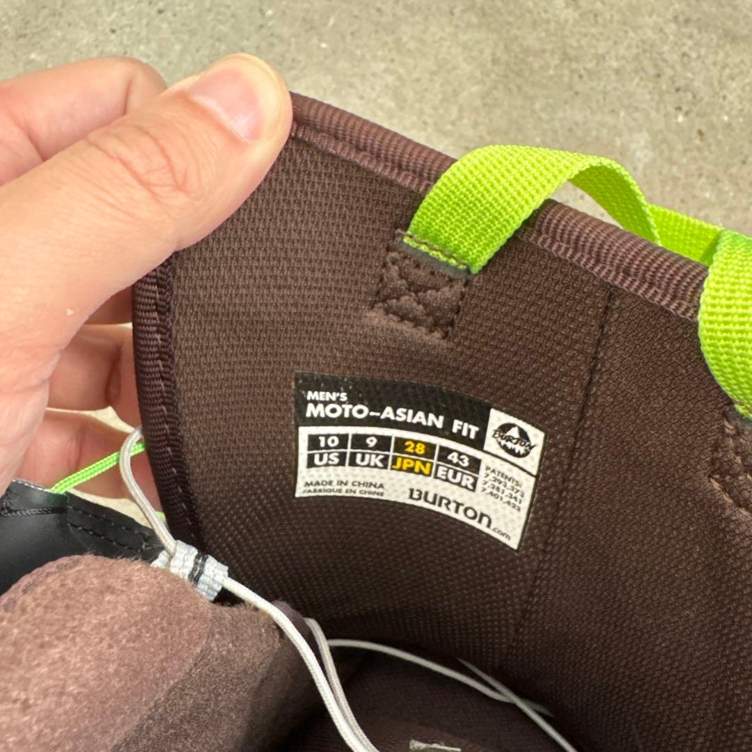 BURTONスノーボードブーツ ブラウン