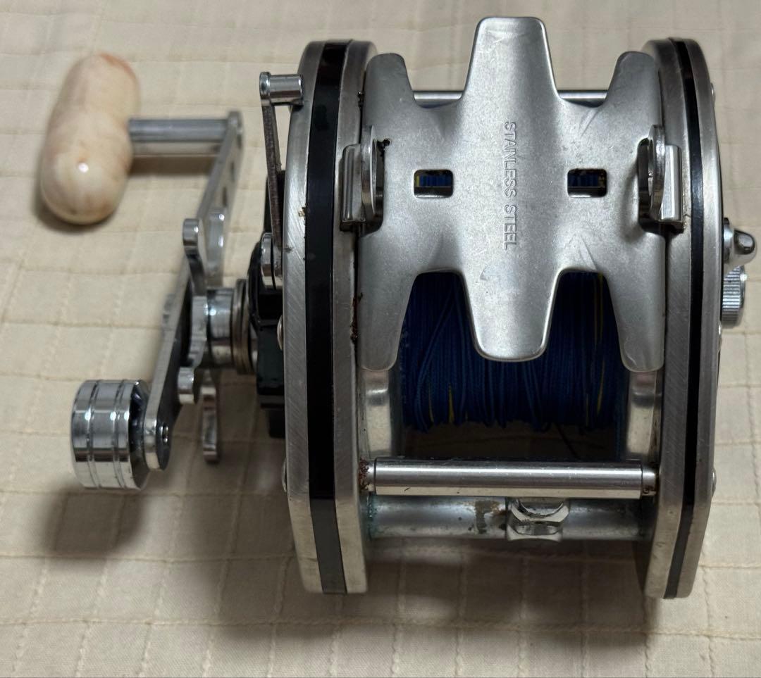 船釣り リール daiwa dynamic 4000d