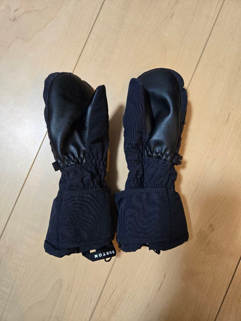 【グローブセット】BURTON　ウェア　4T