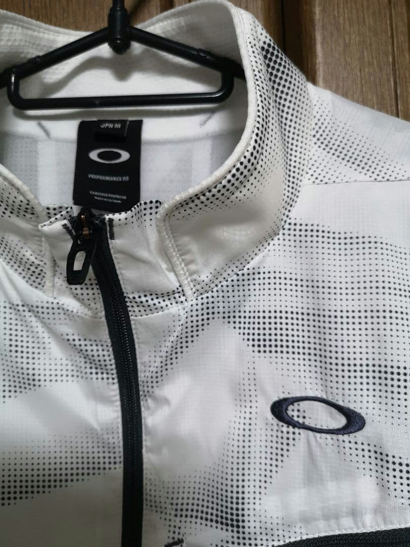 Oakley オークリー　ナイロンジャケット ホワイト　サイズM