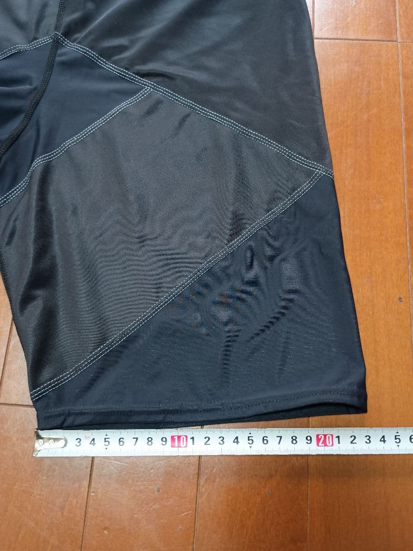 【新品2XL】 McDavid M8200 クロスコンプレッション ショーツ