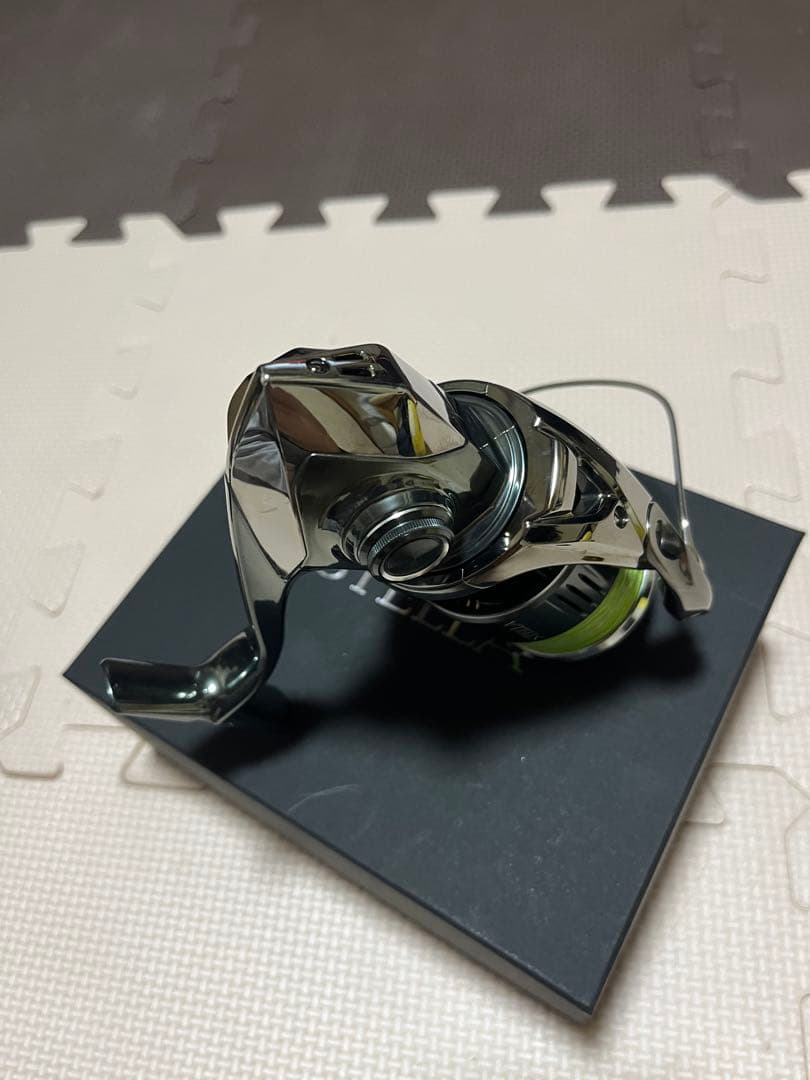 シマノ 美品 22ステラ 4000XG ノブカスタム