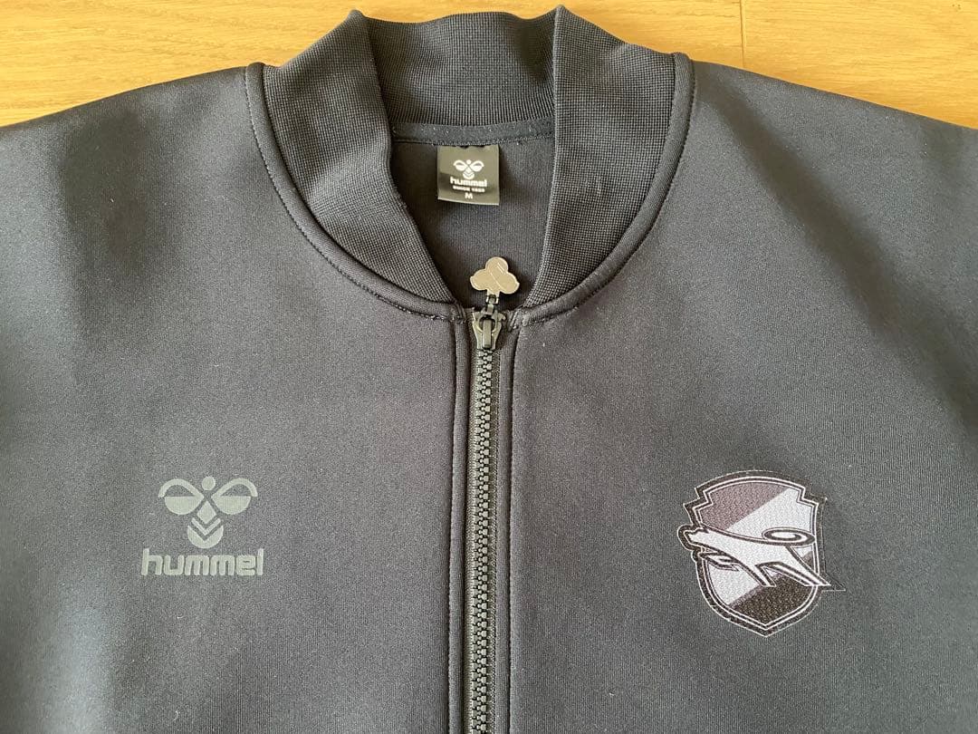 hummel ブラック ジップアップジャケット　ジェフ千葉