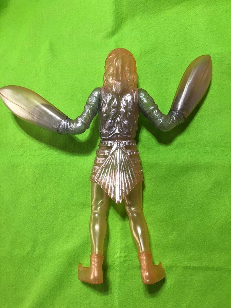 【値下げしました！】バルタン星人　ビックソフビ　クリアカラー　ウルトラマン　怪獣