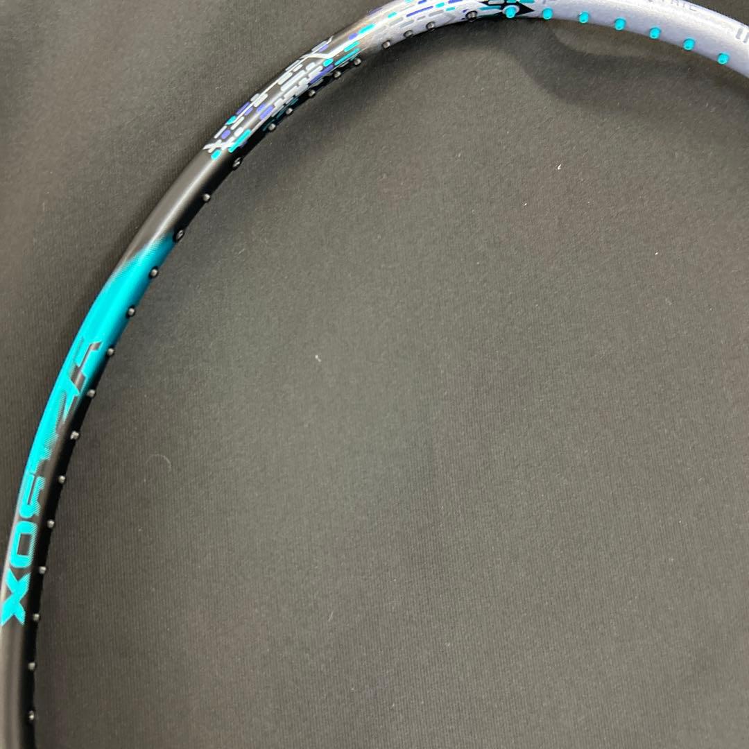 4ug5 アストロクス88Dプロ　新品未使用　ヨネックス　バドミントンラケット