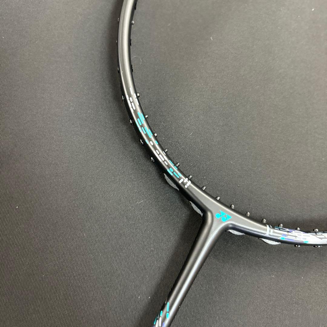 4ug5 アストロクス88Dプロ　新品未使用　ヨネックス　バドミントンラケット