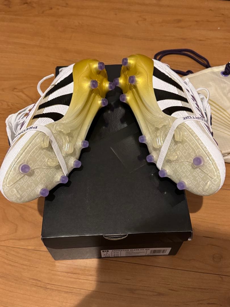 adidas PredatoエリートAG サッカーシューズ ホワイト/ブラック